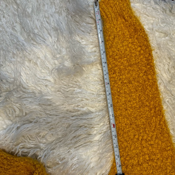 Fall sweater - Picture 2 of 9